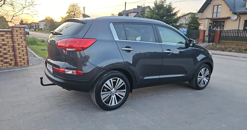 Kia Sportage cena 51900 przebieg: 205000, rok produkcji 2016 z Dobra małe 254